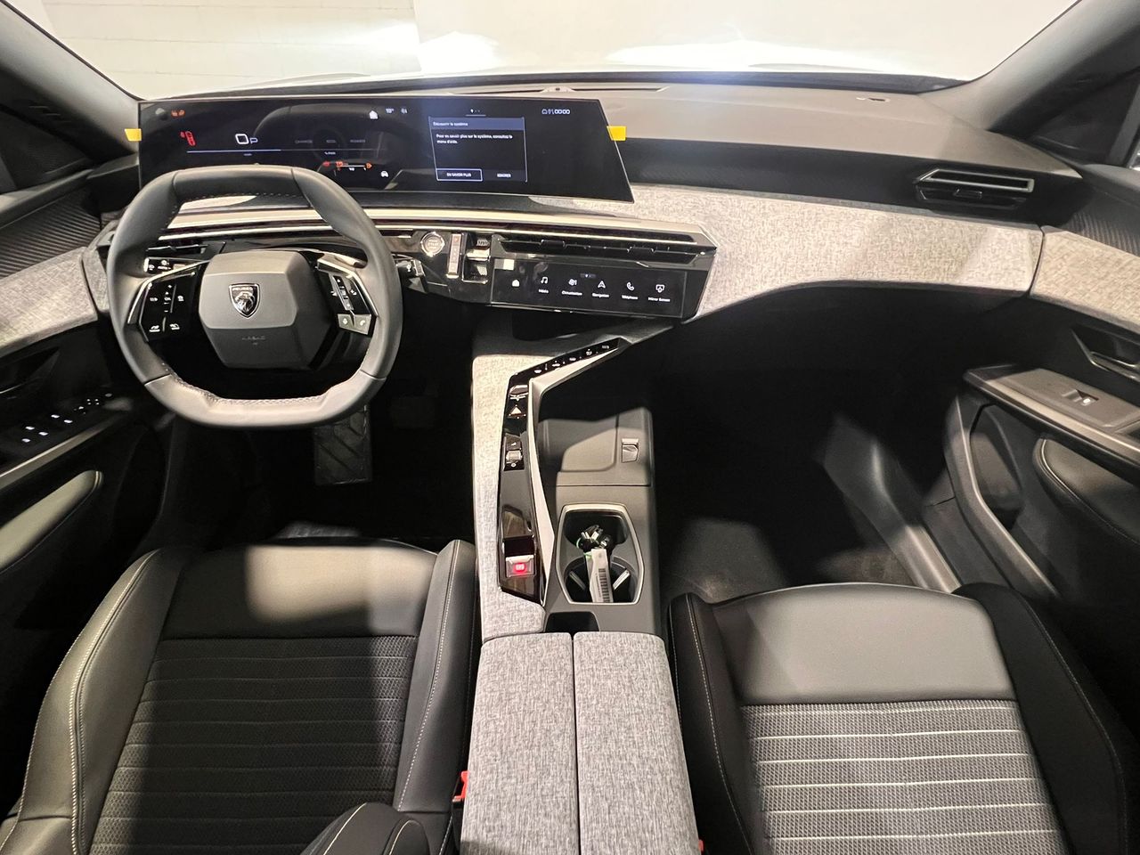 Peugeot 3008 Hybrid 1.2 107KW Allure Exclusive eDCS6 - Foto 2