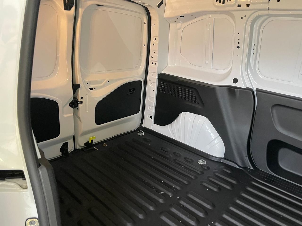 Peugeot Partner FURGON STANDARD HDI 100 - Foto 2