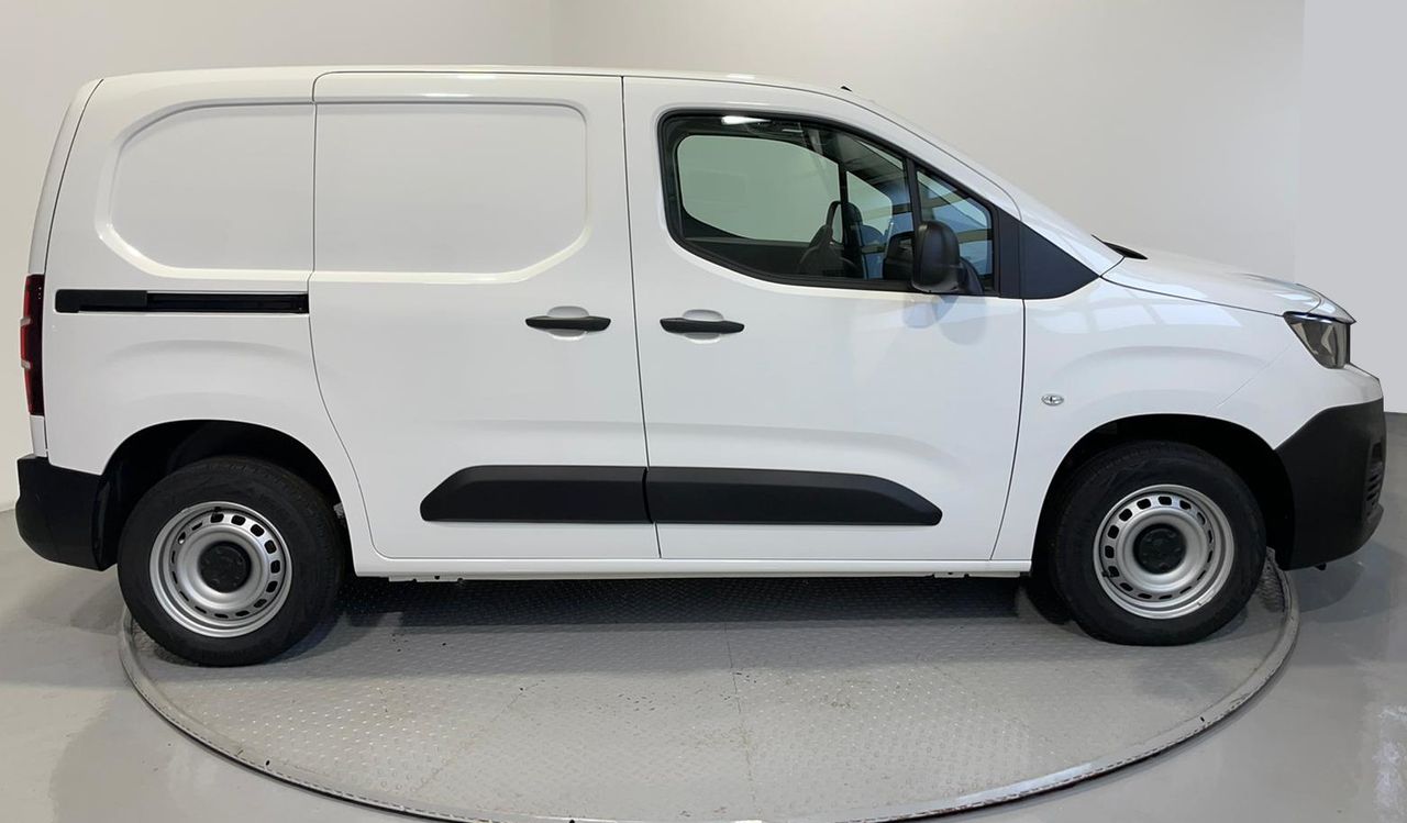 Peugeot Partner FURGON STANDARD HDI 100 - Foto 2