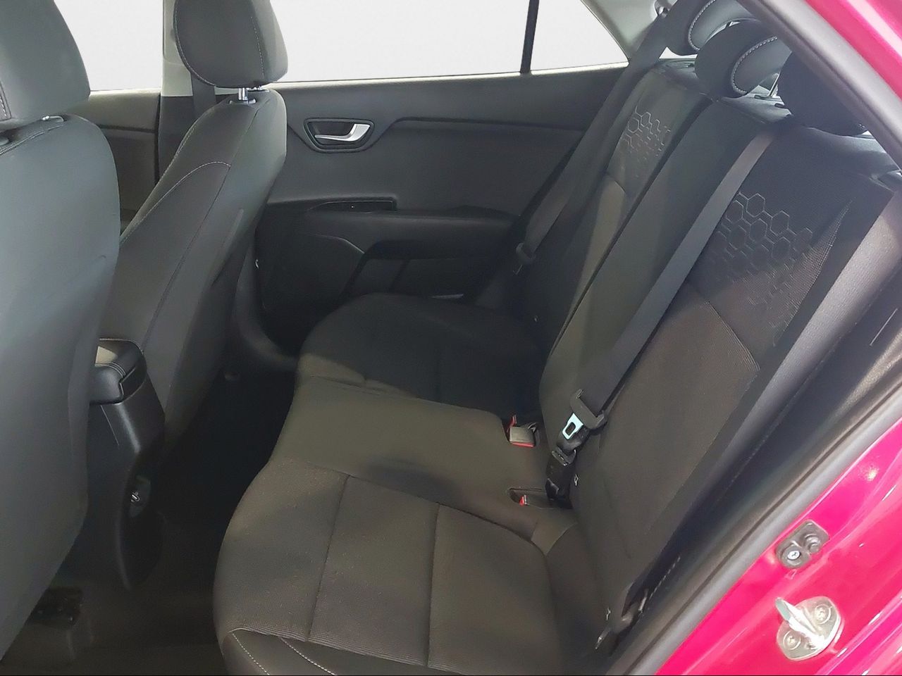 Kia Rio 1.0 T-GDi 74kW (100CV) MHEV iMT Concept - Foto 2