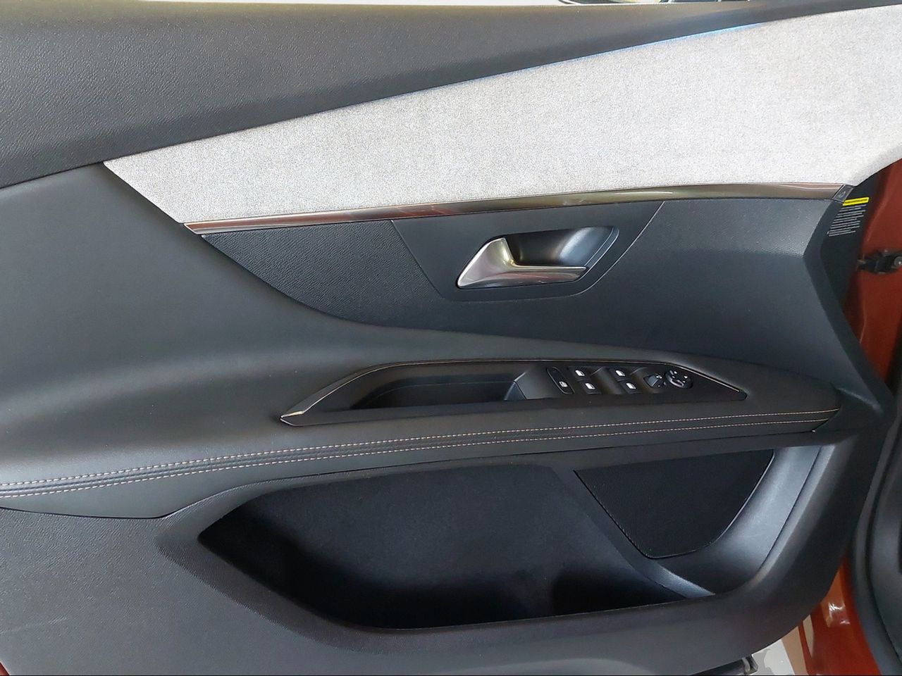 Peugeot 3008 Hybrid 300 e-EAT8 GT - Foto 2