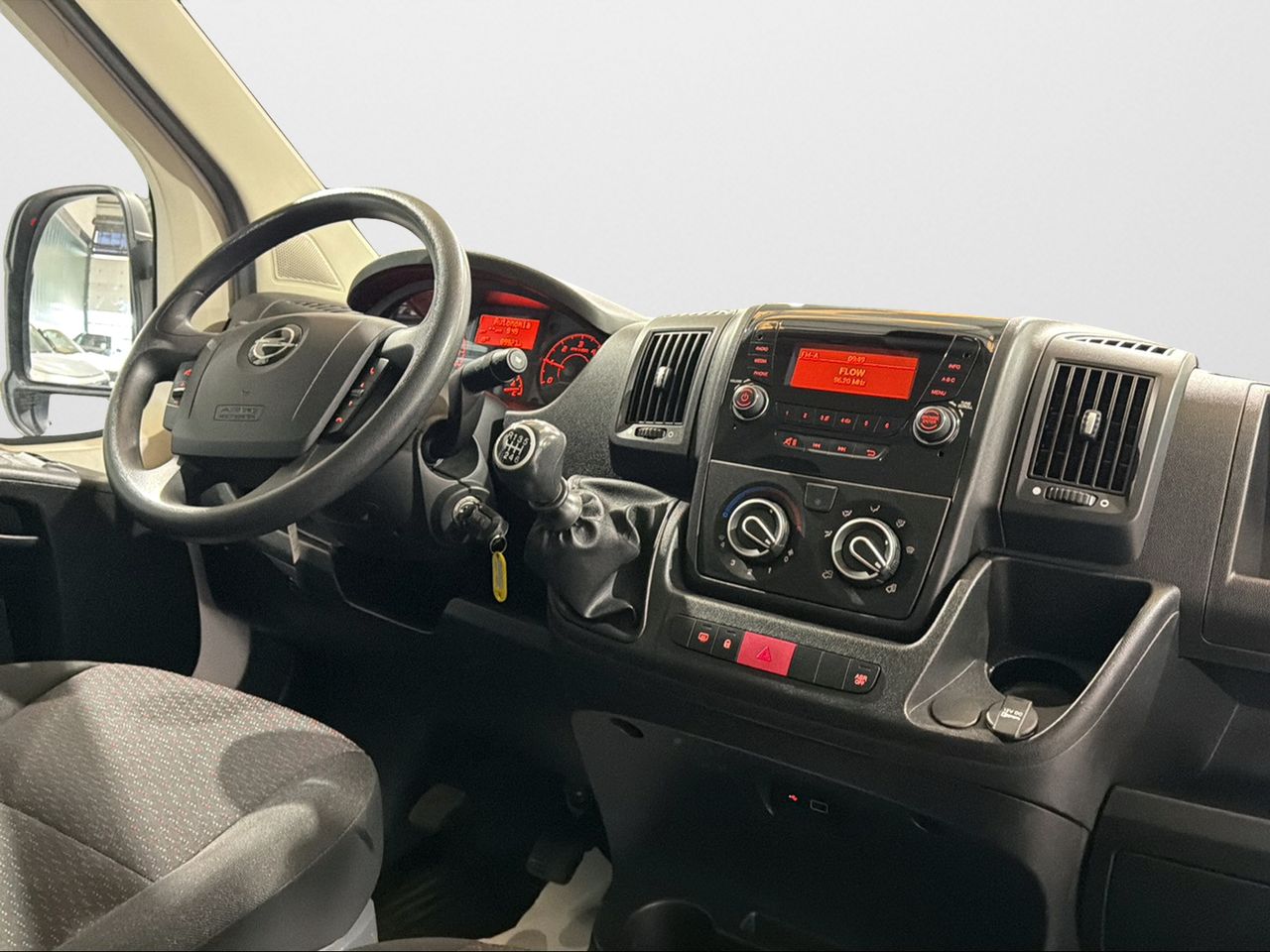 Opel Movano BASE LIGHT L2H2 3.5T 2.2 BHDi 120 - Foto 2
