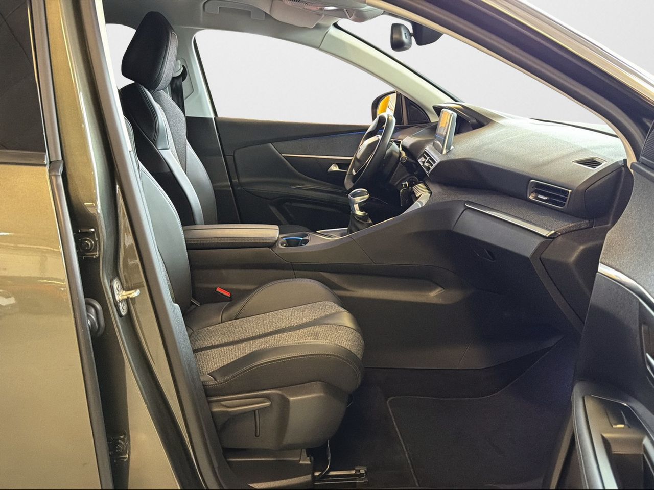 Peugeot 3008 1.2 PURETECH 96KW (130CV) ALLURE S&S - Foto 2