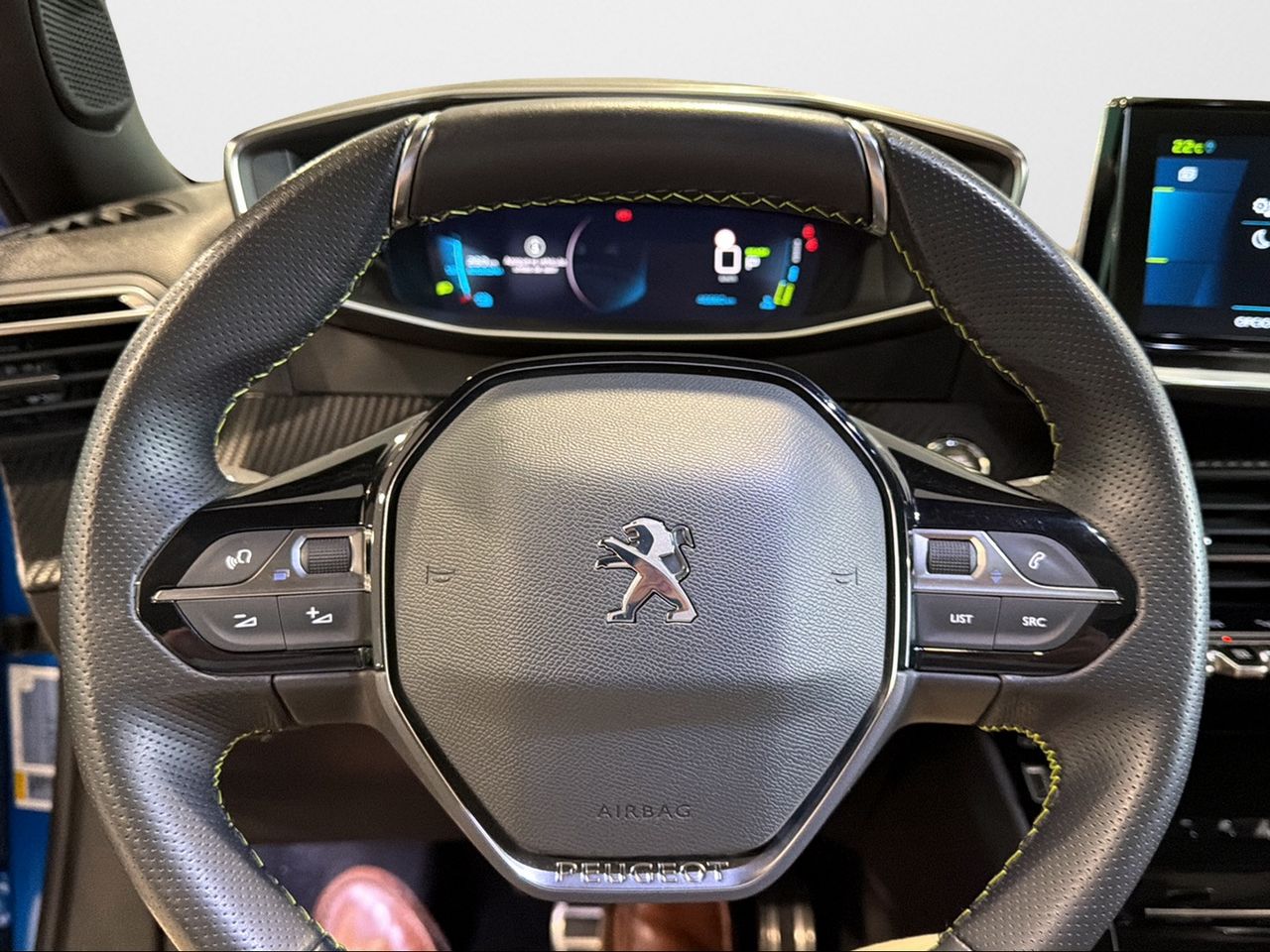 Peugeot e-2008 Eléctrico GT - Foto 2