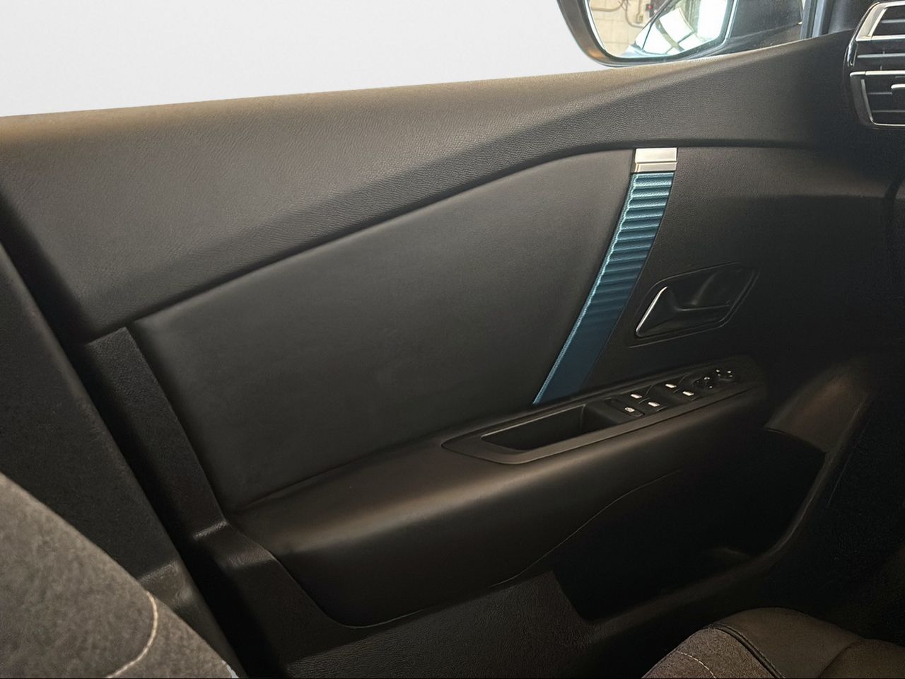 Citroën ë-C4 ë-C4 eléctrico 100kW 50kWh Feel Pack - Foto 2