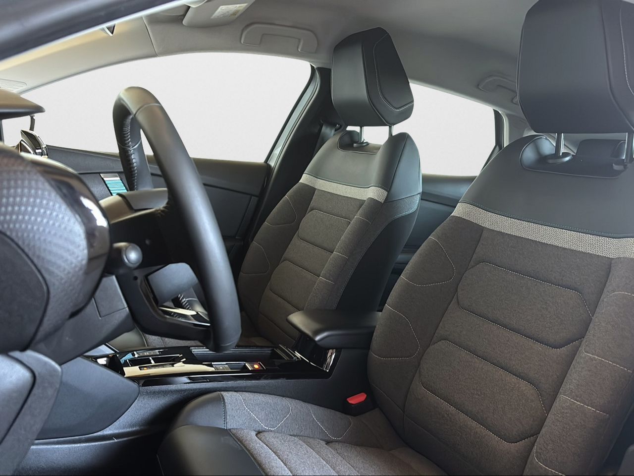 Citroën ë-C4 ë-C4 eléctrico 100kW 50kWh Feel Pack - Foto 2