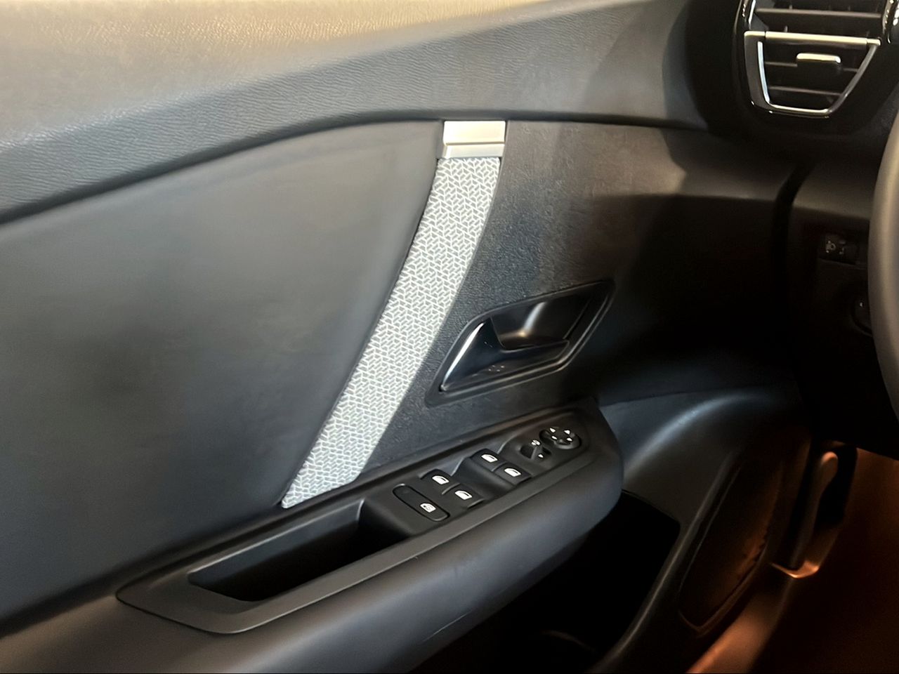 Citroën C4 PureTech 130 S&S 6v Max - Foto 2