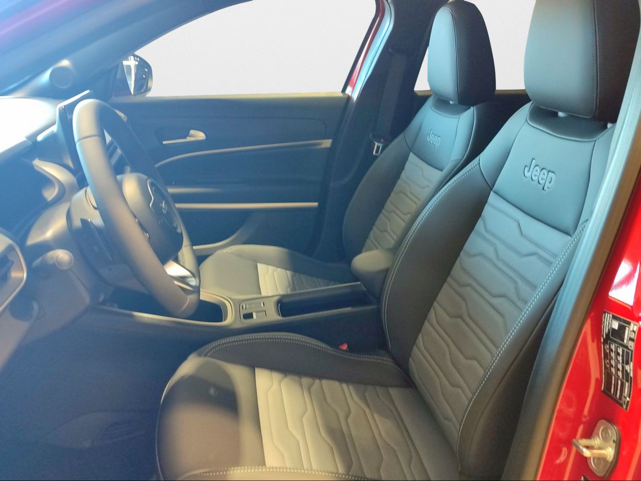 Jeep Avenger 1.2 eHybrid 4xe 107kW (145CV) Overland - Foto 2