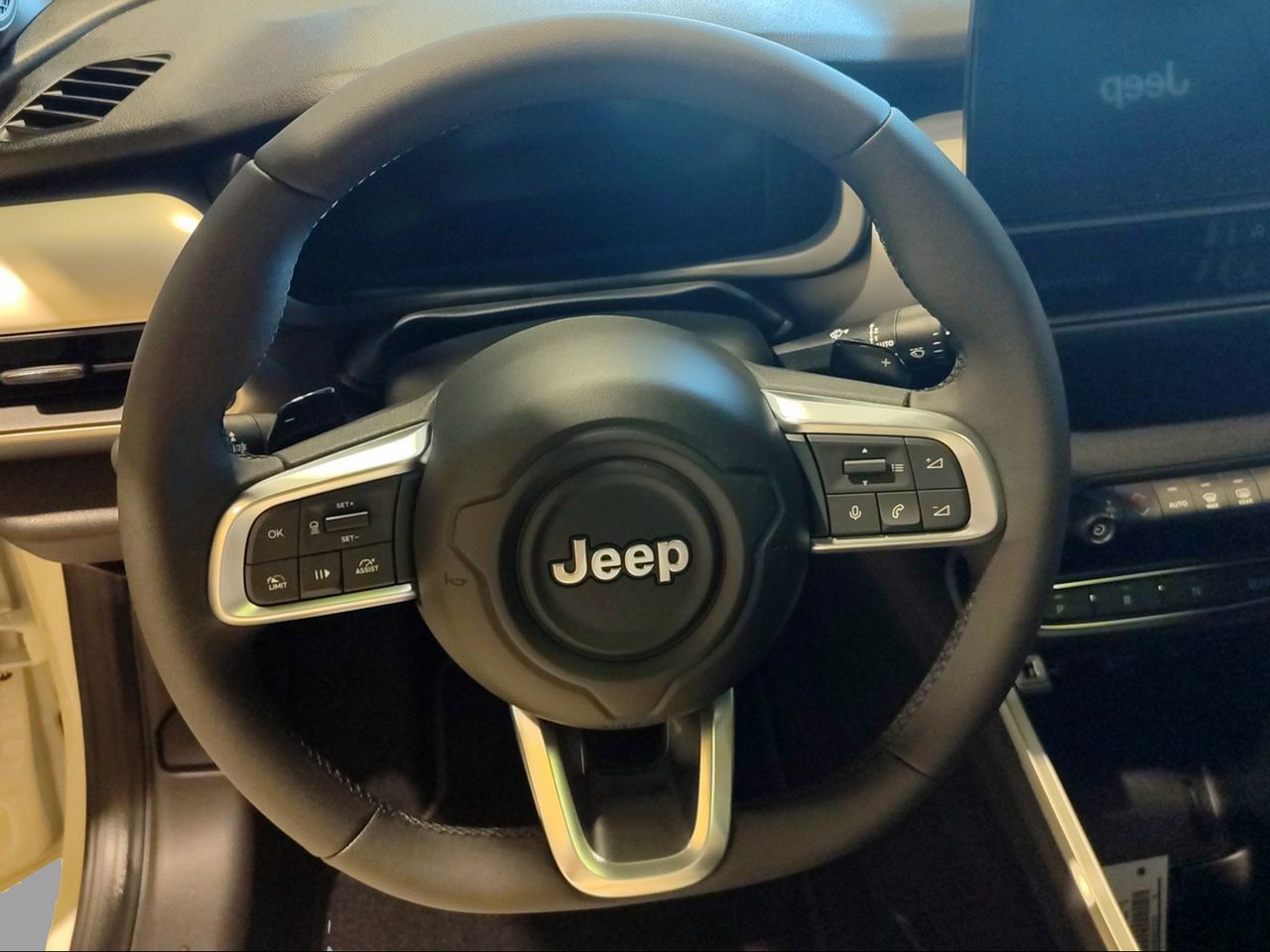 Jeep Avenger 1.2 eHybrid 81kW (110CV) Summit - Foto 2