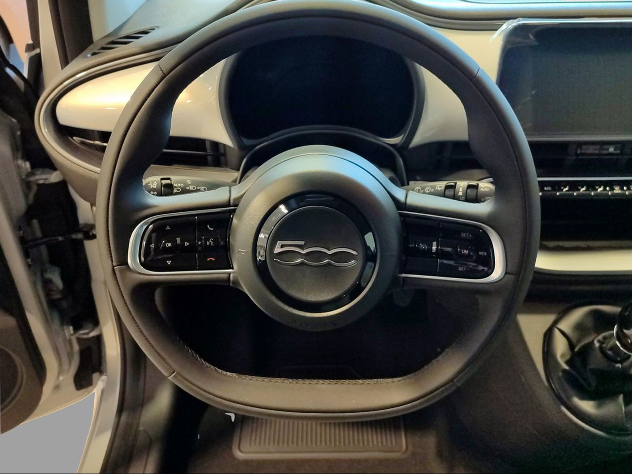 Fiat 500 ICON 1.0 Hybrid 48kW (65cv) - Foto 2
