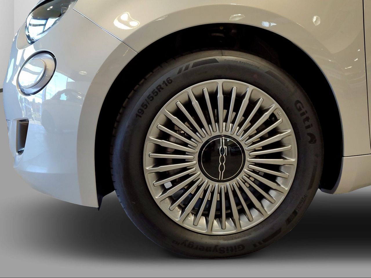 Fiat 500 ICON 1.0 Hybrid 48kW (65cv) - Foto 2