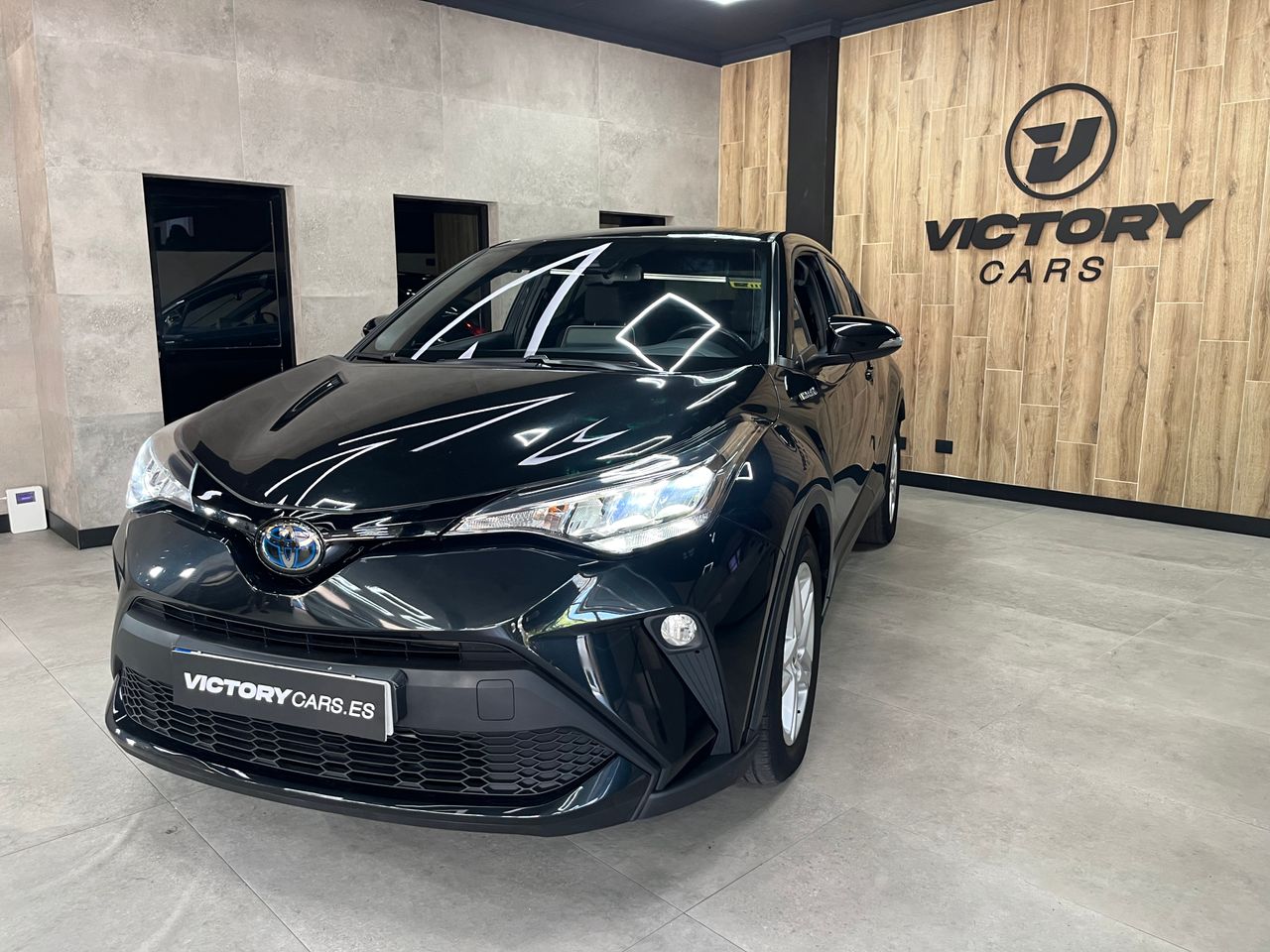 Faros halogenos con luz  de segunda mano - toyota c-hr 2021 /