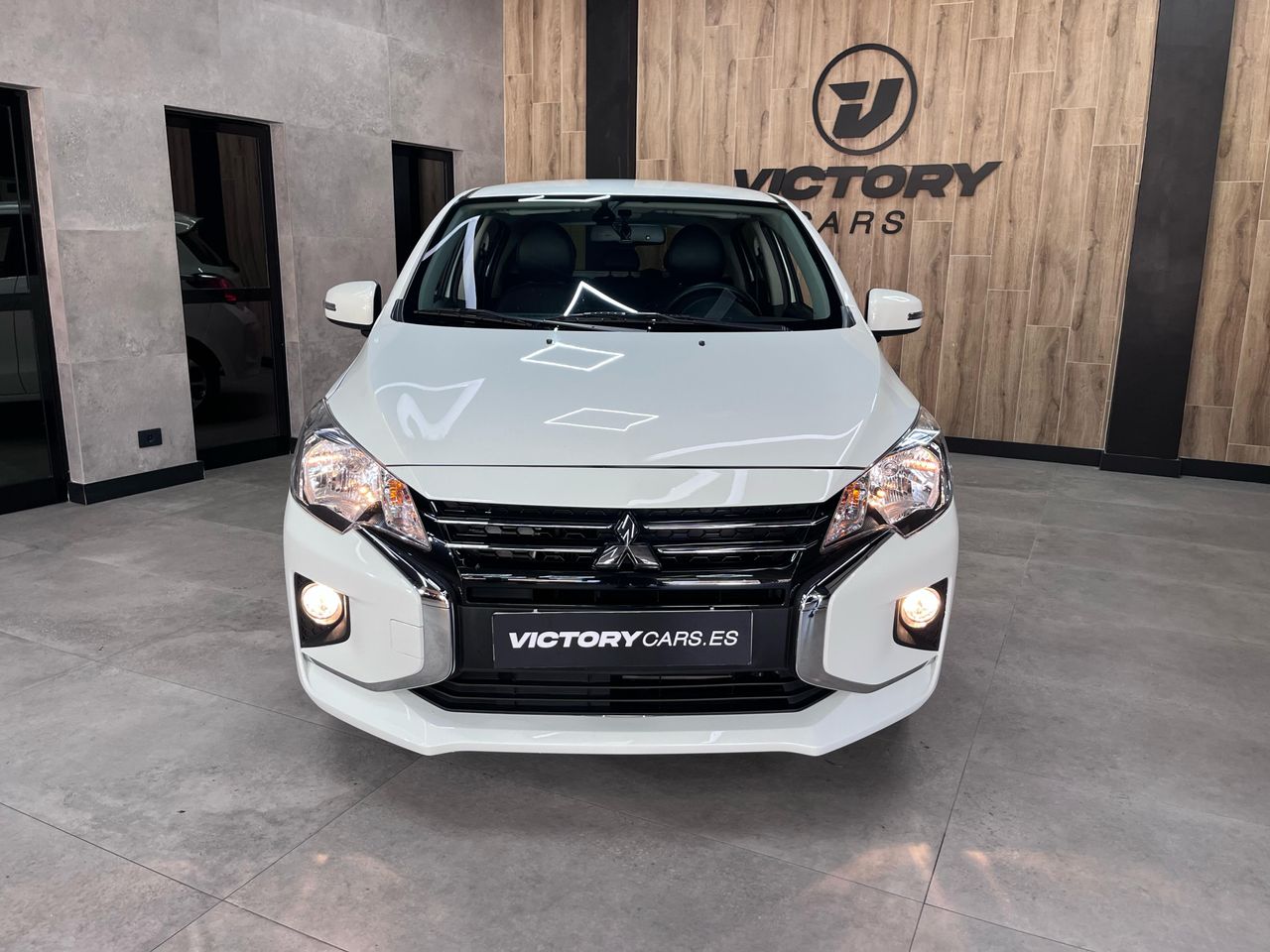 mitsubishi space star 2022 / foto grande (2)