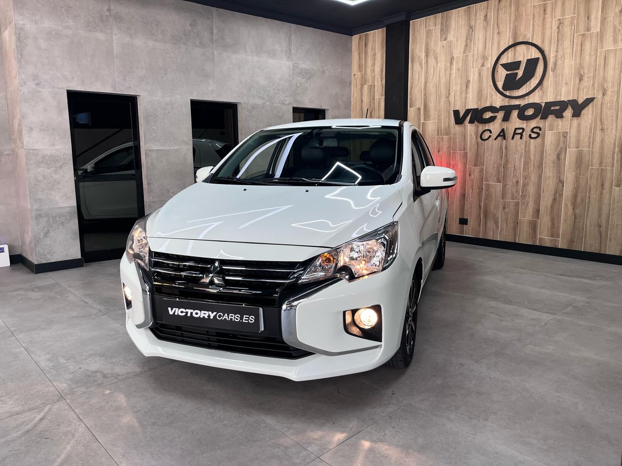 Foto mitsubishi space star 2022 /