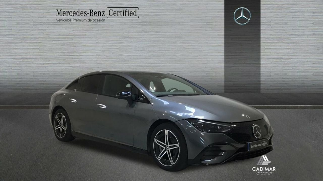 mercedes eqe 2023 / foto grande (3)