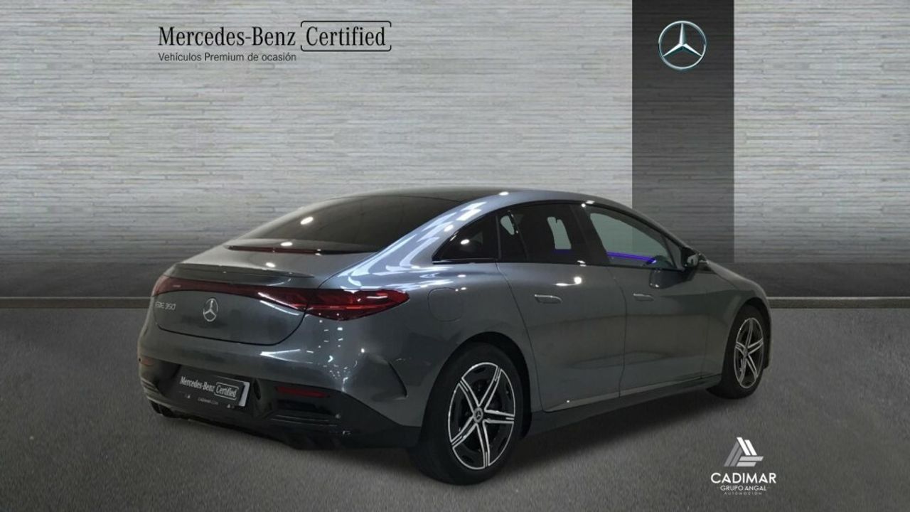 mercedes eqe 2023 / foto grande (2)