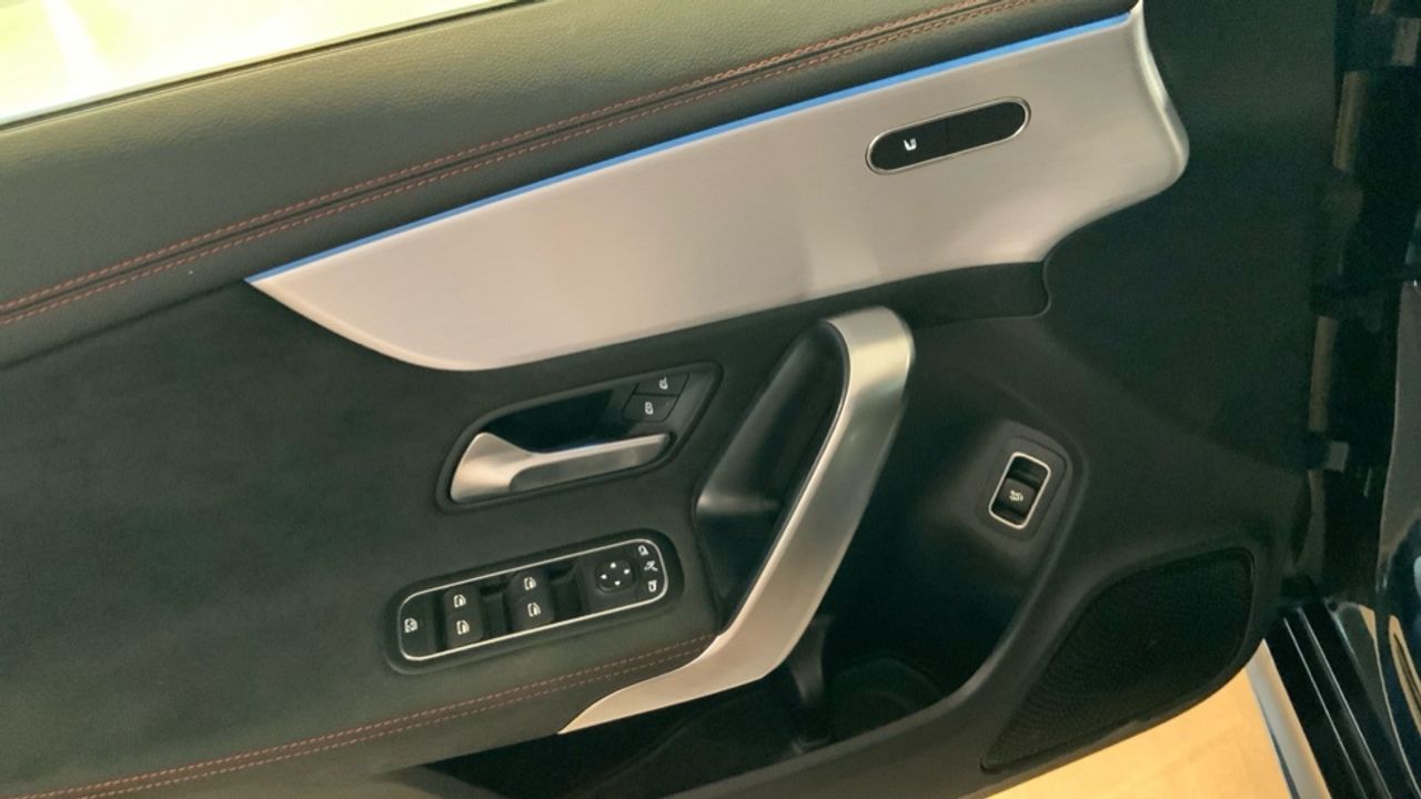 Mercedes CLA 180 AMG Line (EURO 6d) - foto 17