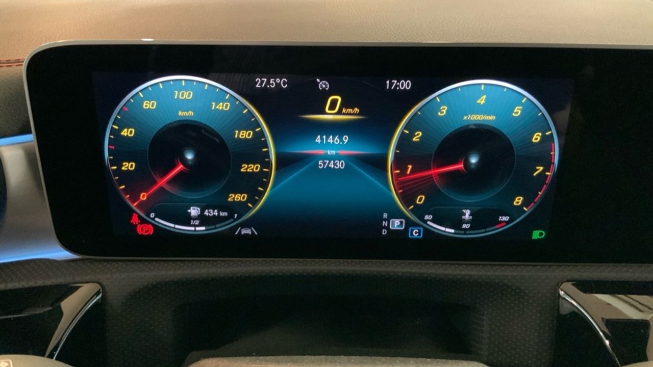 Mercedes CLA 180 AMG Line (EURO 6d) - foto 20