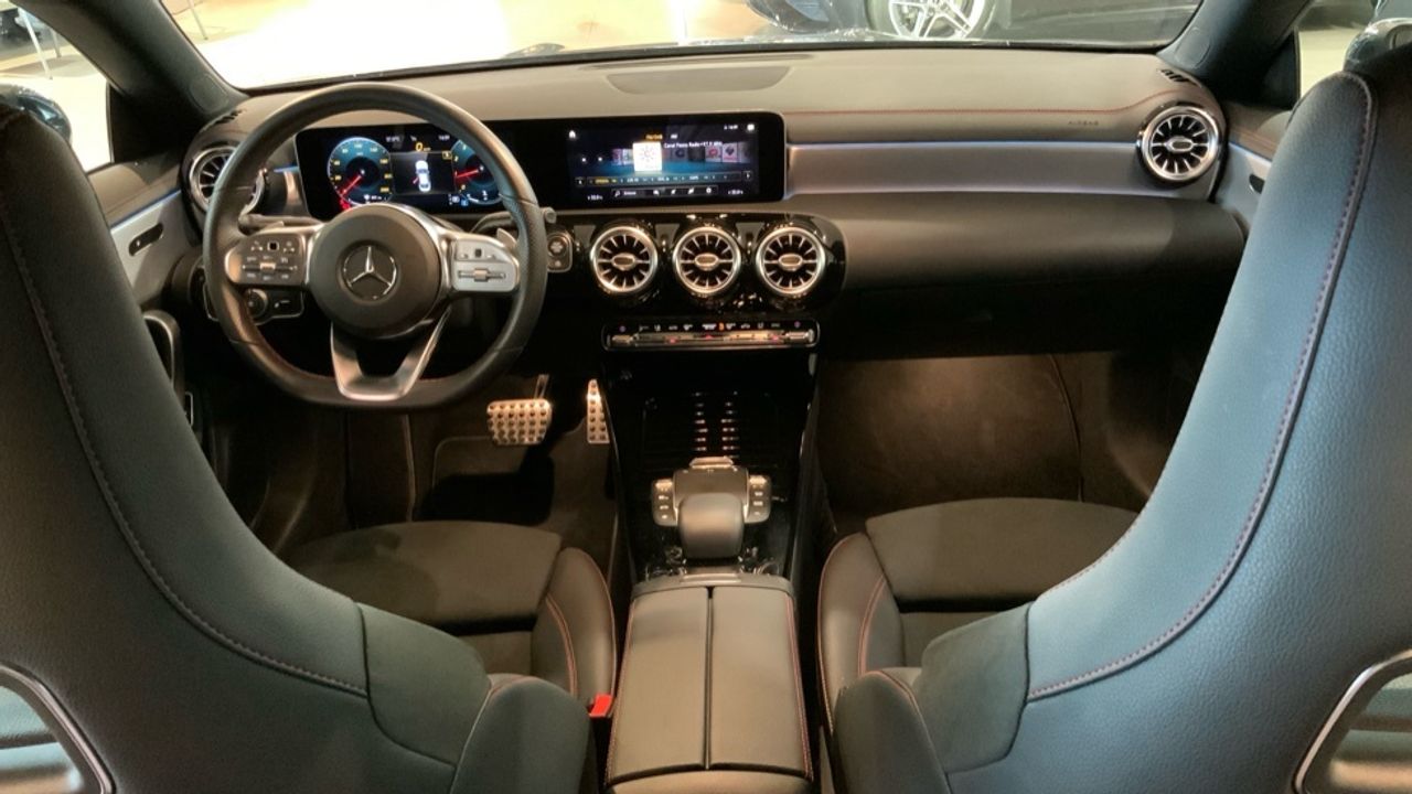 Mercedes CLA 180 AMG Line (EURO 6d) - foto 8