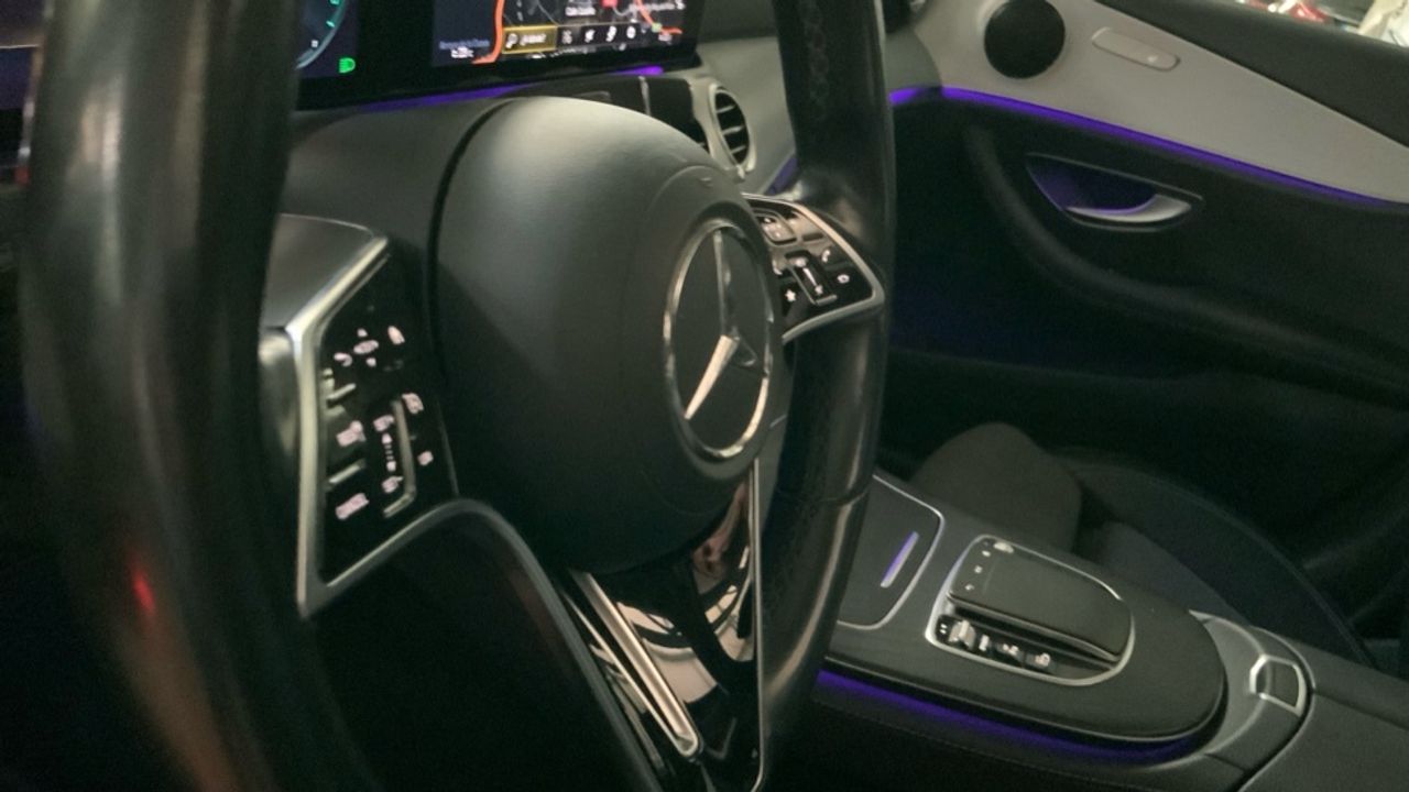 Mercedes Clase E 300 de AMG Line (EURO 6d) - foto 23