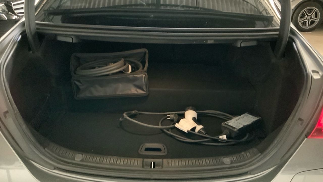 Mercedes Clase E 300 de AMG Line (EURO 6d) - foto 19