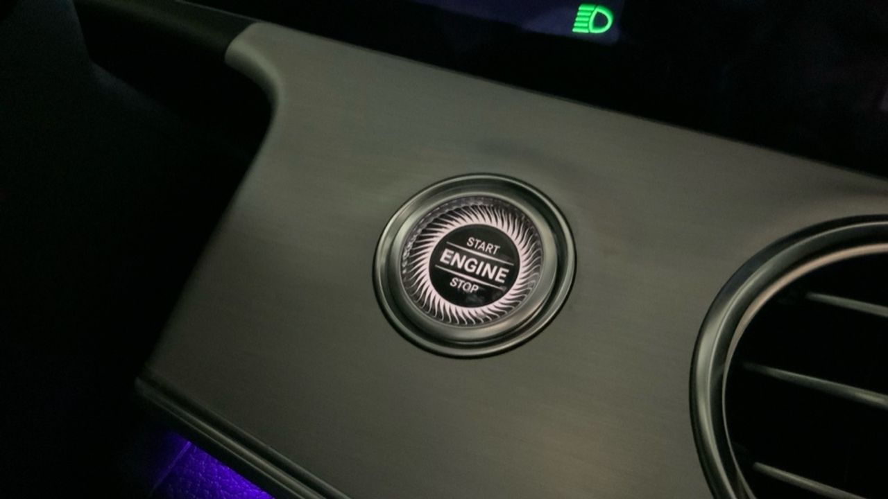 Mercedes Clase E 300 de AMG Line (EURO 6d) - foto 26