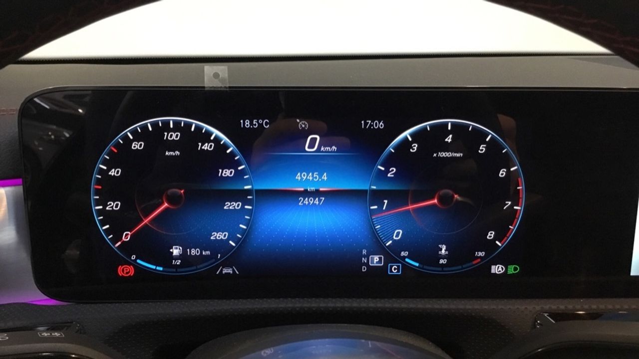 Mercedes CLA 180 AMG Line (EURO 6d) - foto 14