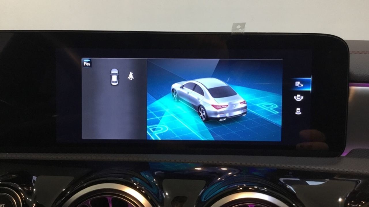 Mercedes CLA 180 AMG Line (EURO 6d) - foto 19