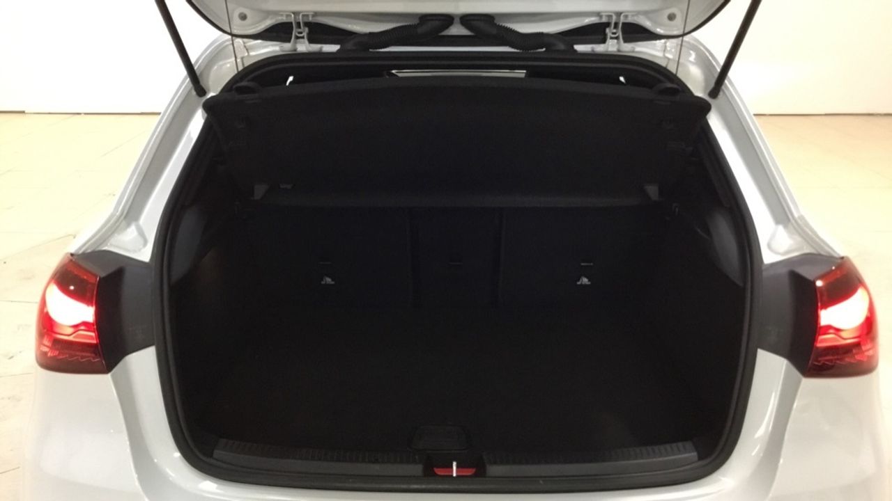 Mercedes Clase A 250 e AMG Line (EURO 6e) - foto 12