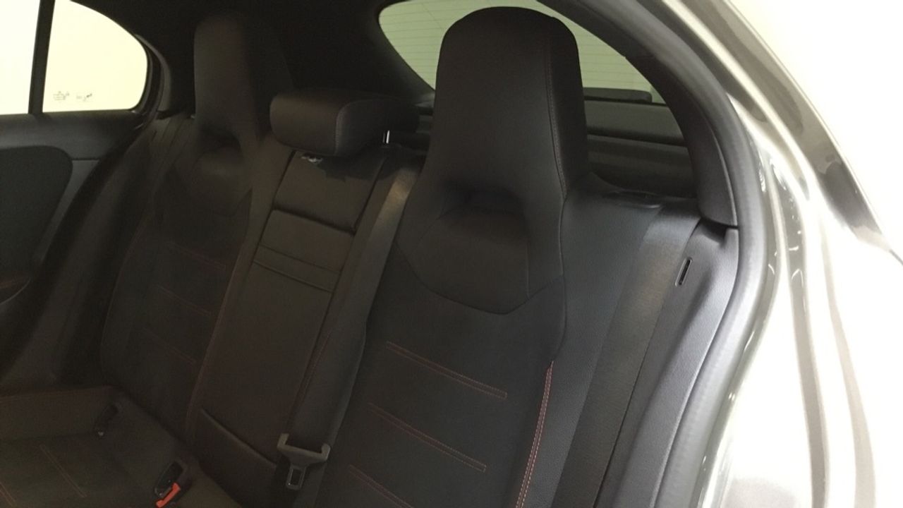 Mercedes Clase A 250 e AMG Line (EURO 6e) - foto 11