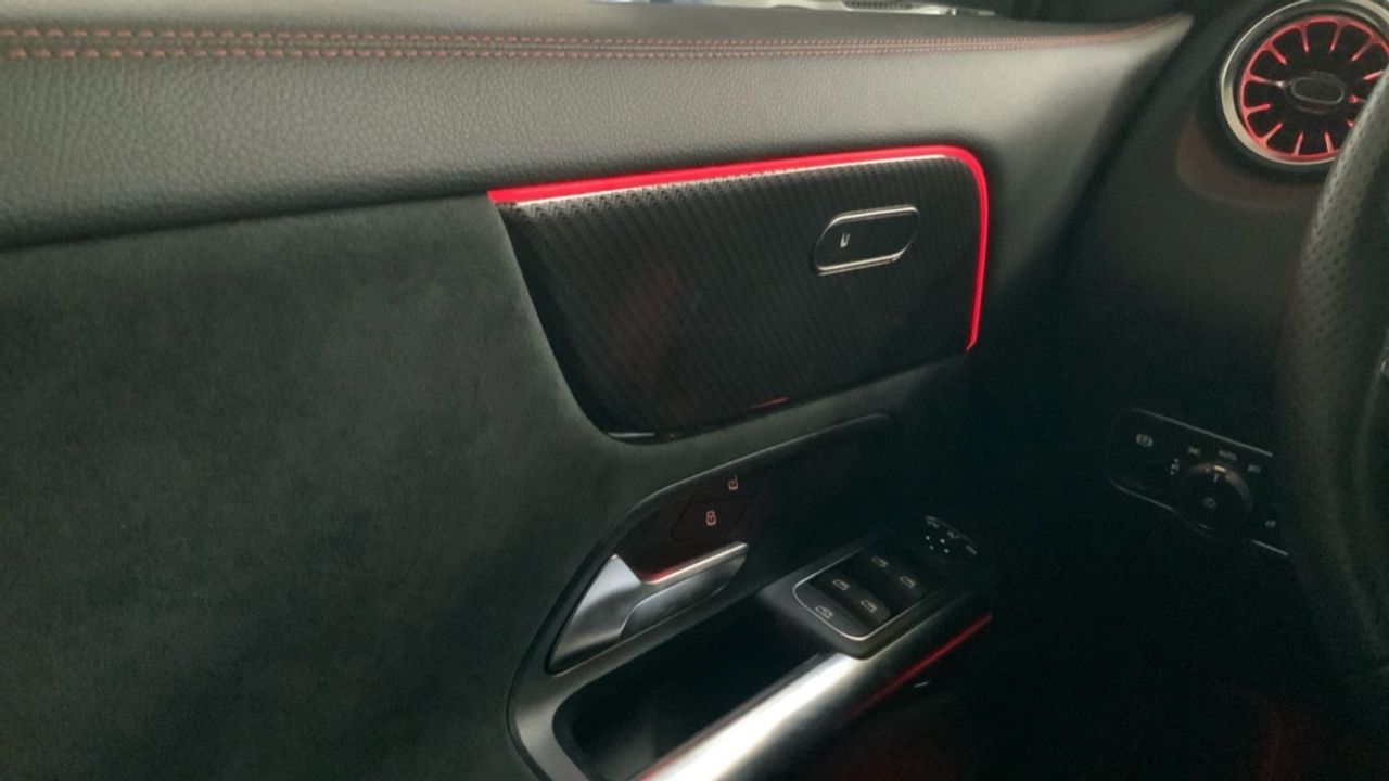 Mercedes GLA 250 e AMG Line (EURO 6d) - foto 15