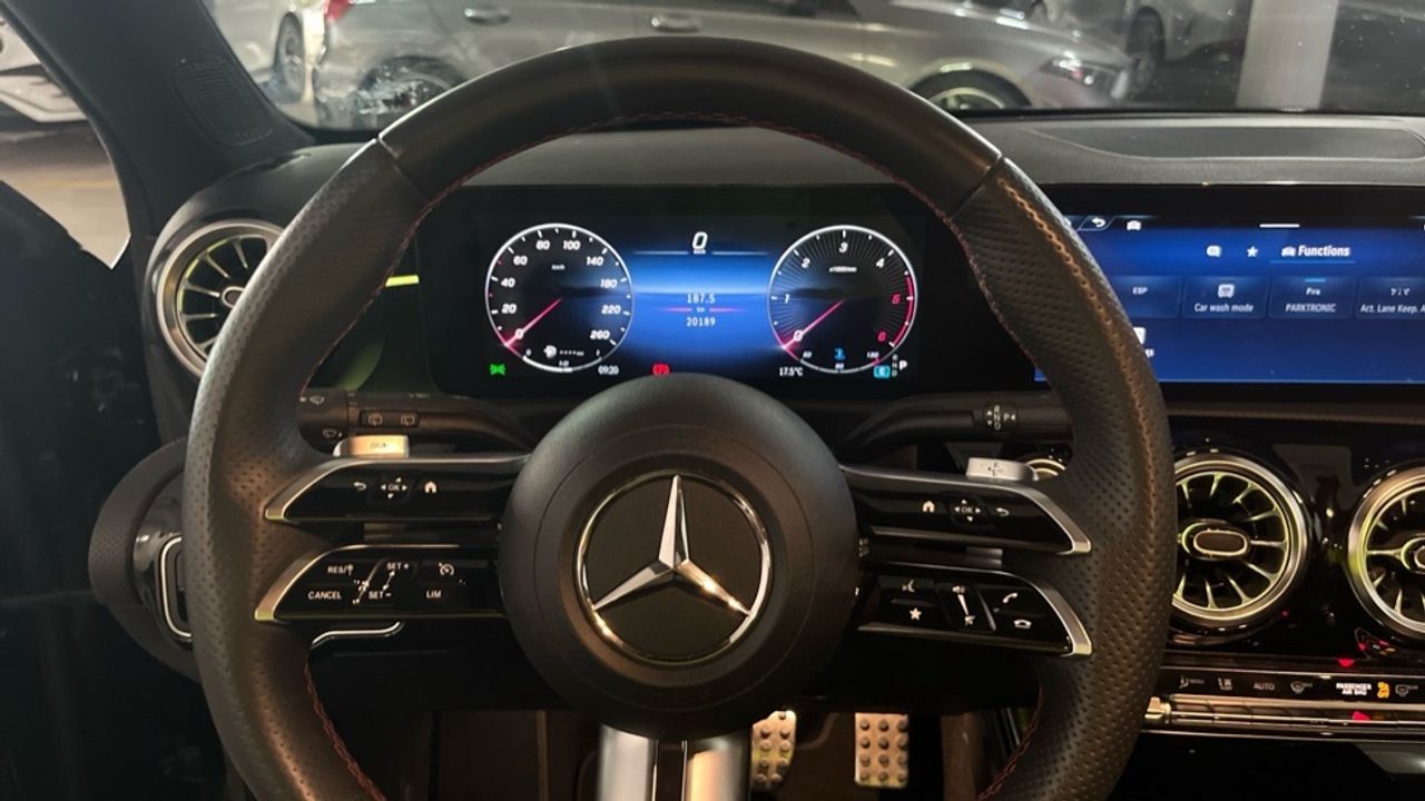 Mercedes Clase A 200 d AMG Line (EURO 6d) - foto 9