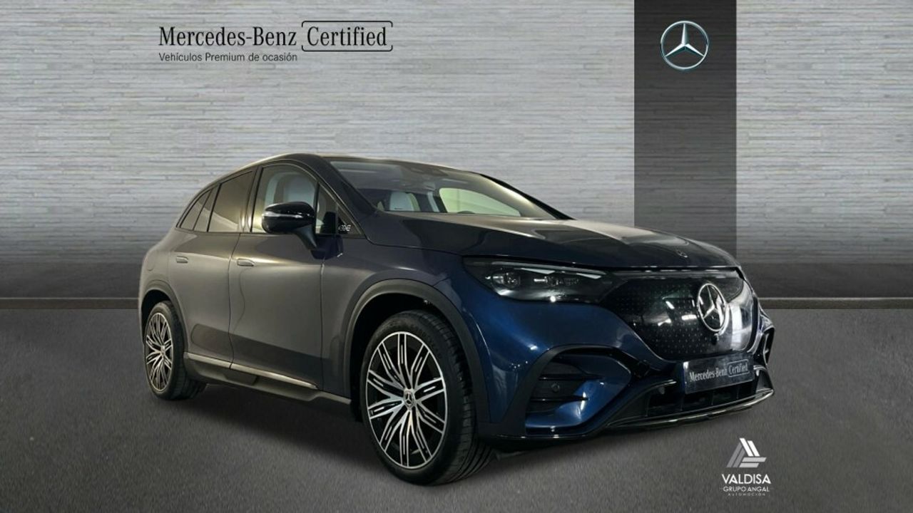 mercedes eqe 2023 / foto grande (3)