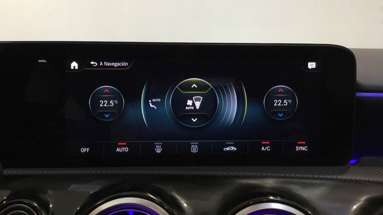 Mercedes Clase A 200 d AMG Line (EURO 6d) - foto 24