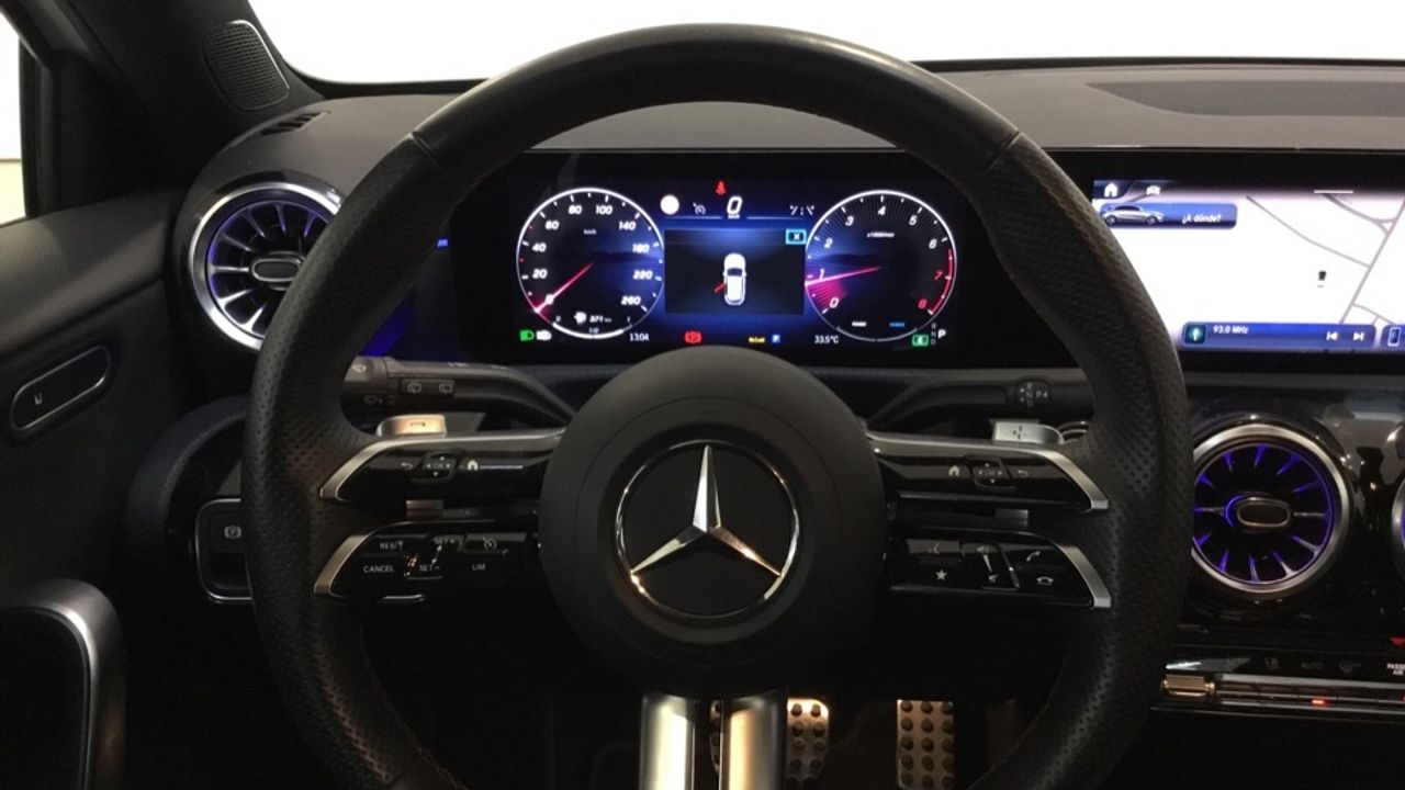 Mercedes Clase A 180 AMG Line (EURO 6d) - foto 9