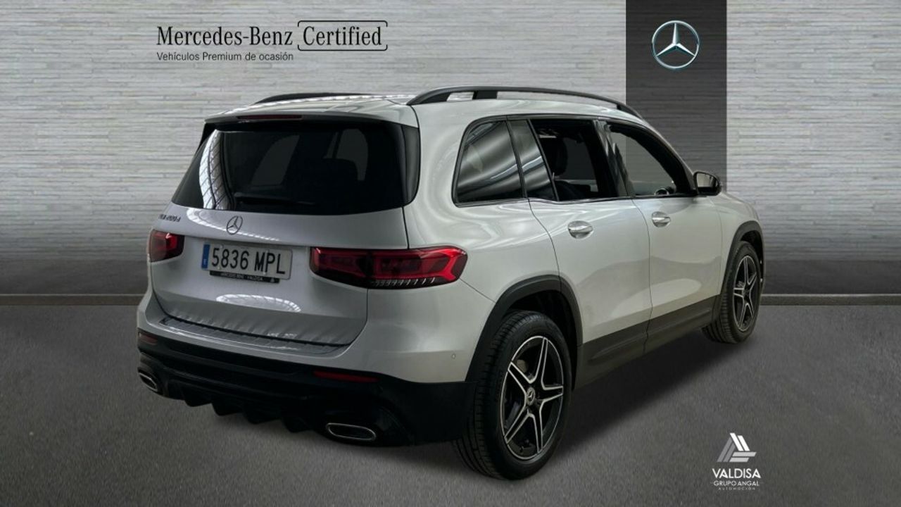 mercedes clase glb 2024 / foto grande (2)