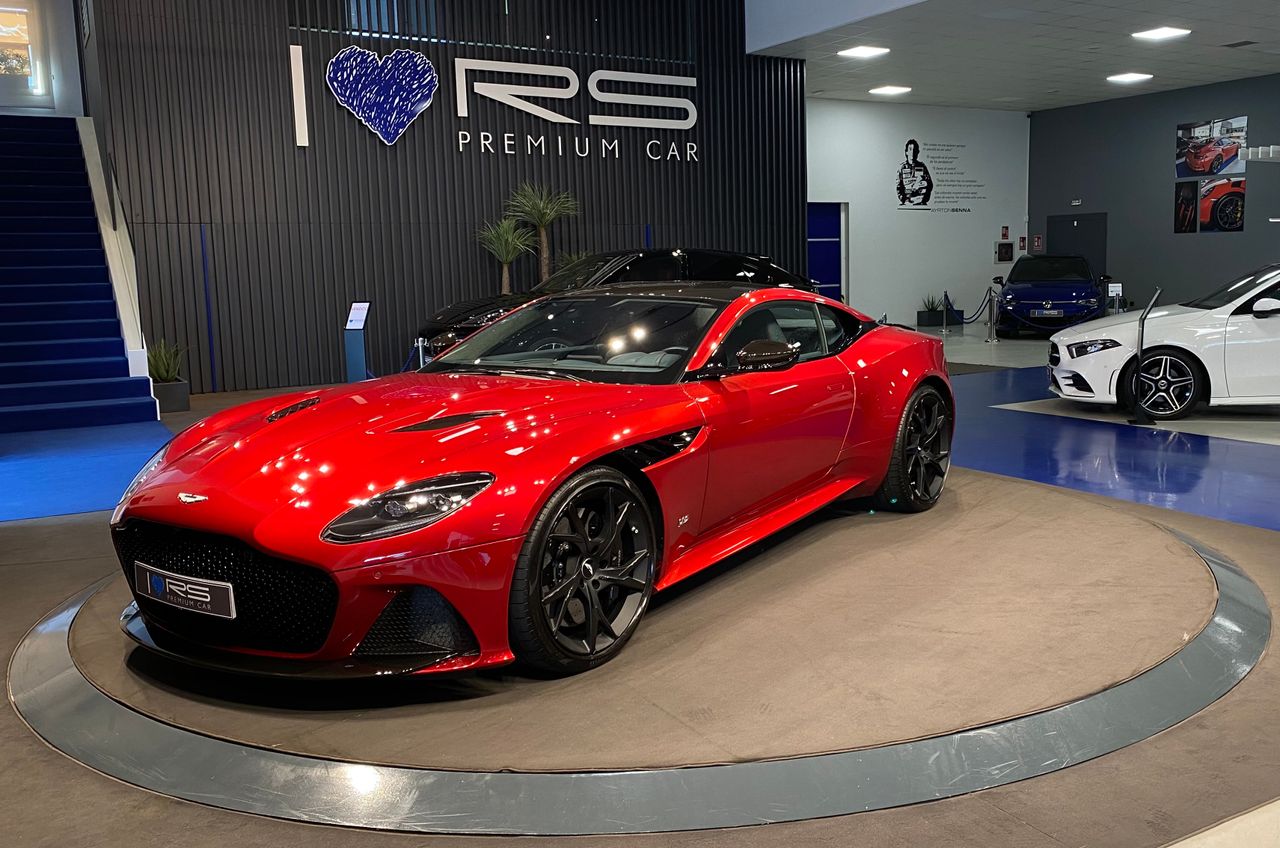 aston martin dbs 2021 / foto grande (2)