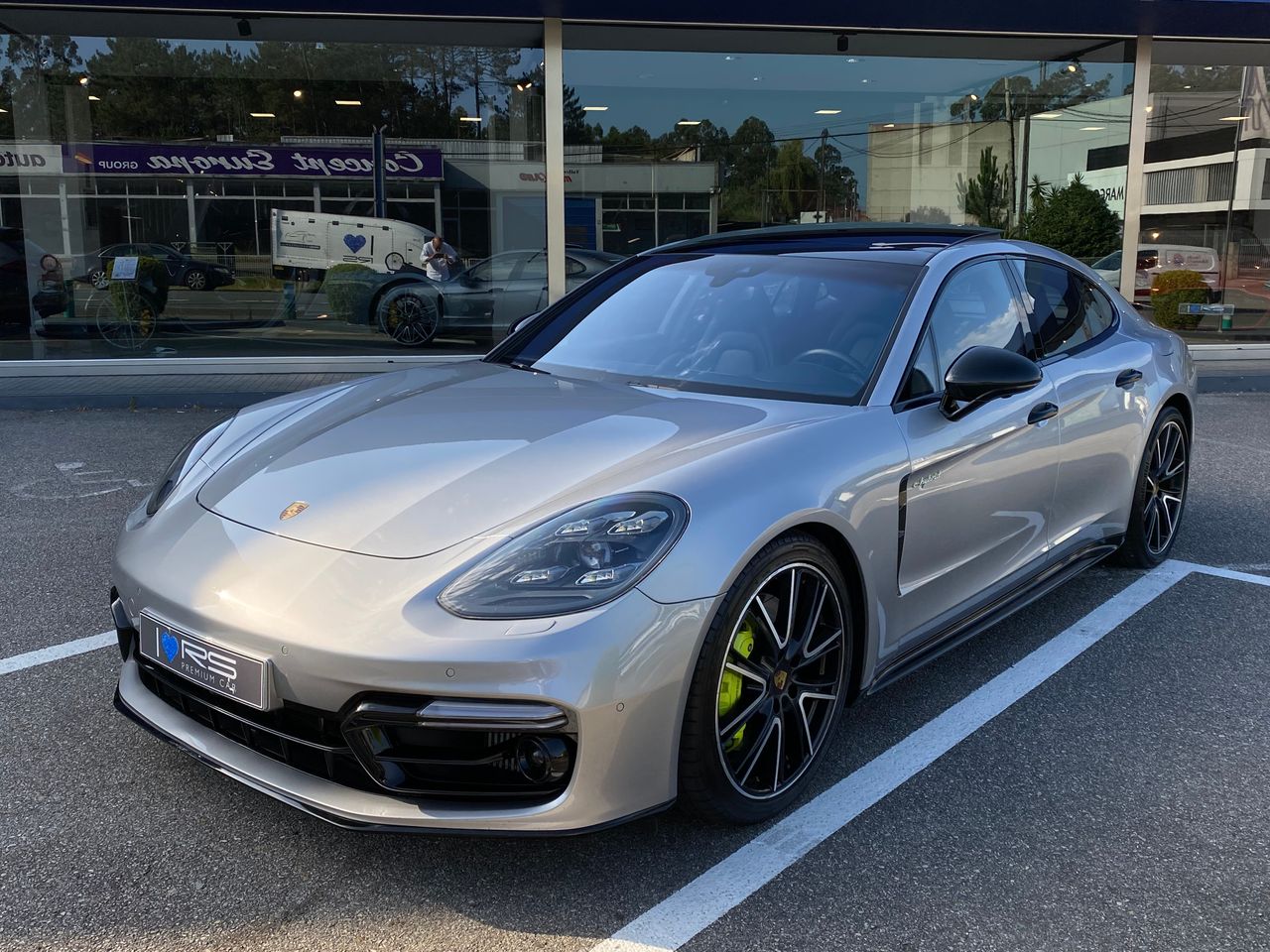 porsche panamera 2018 / foto grande (2)