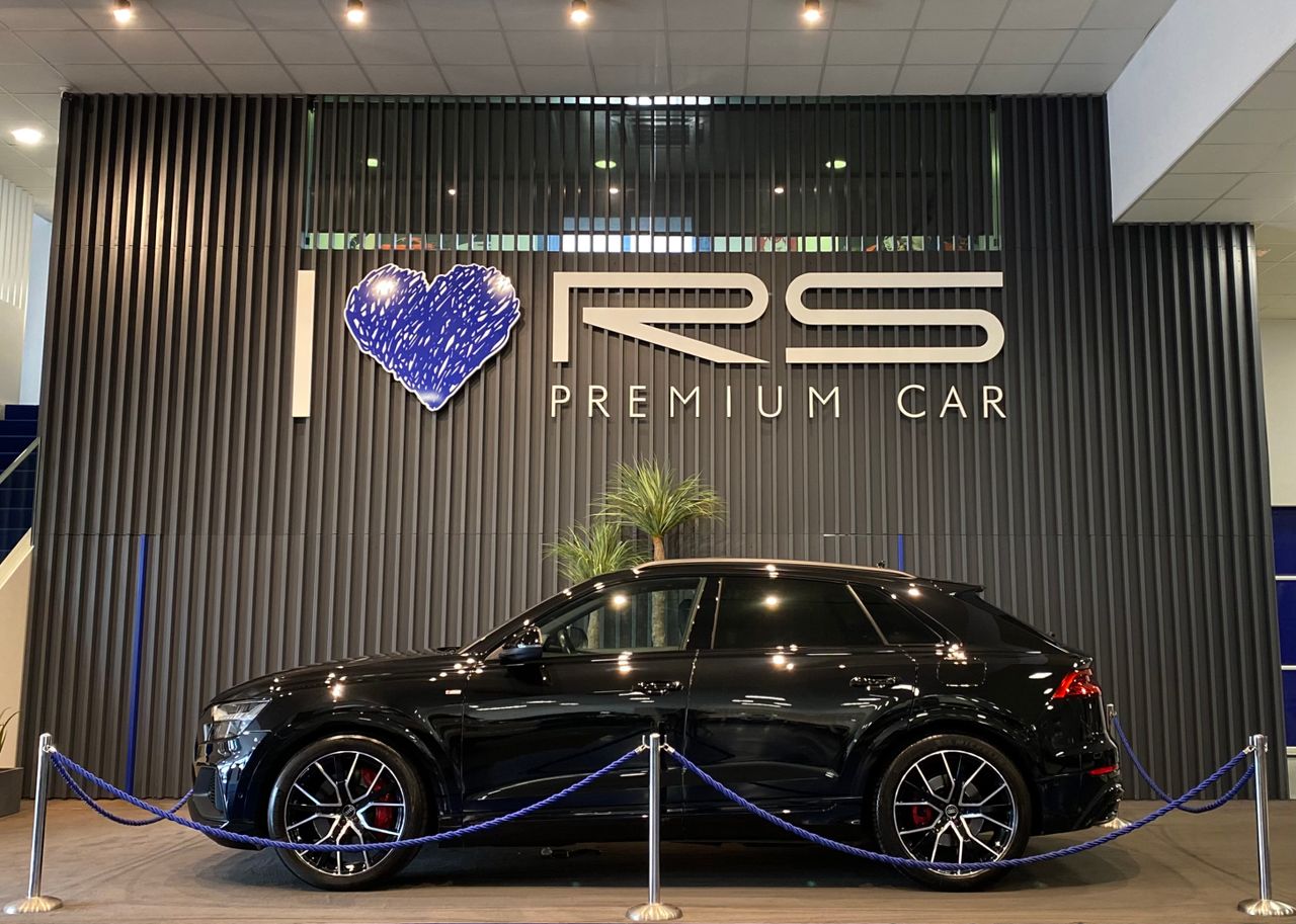 audi q8 2021 /