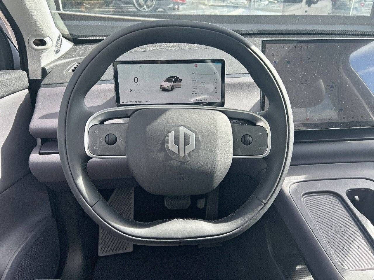 Leapmotor C10  C10 REEV 28.4 kWh  Auto Design - Foto 14