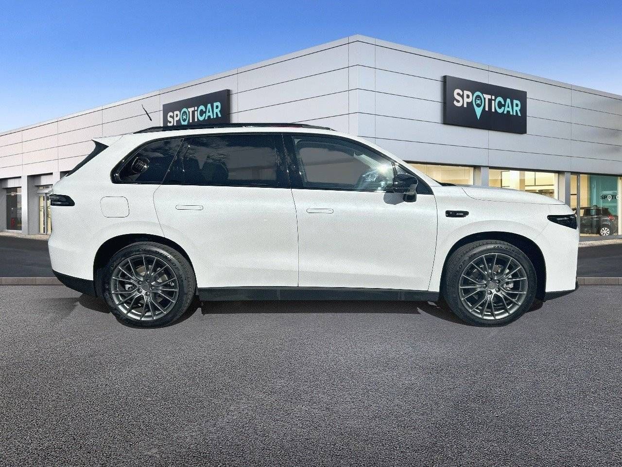 Leapmotor C10  C10 REEV 28.4 kWh  Auto Design - Foto 5