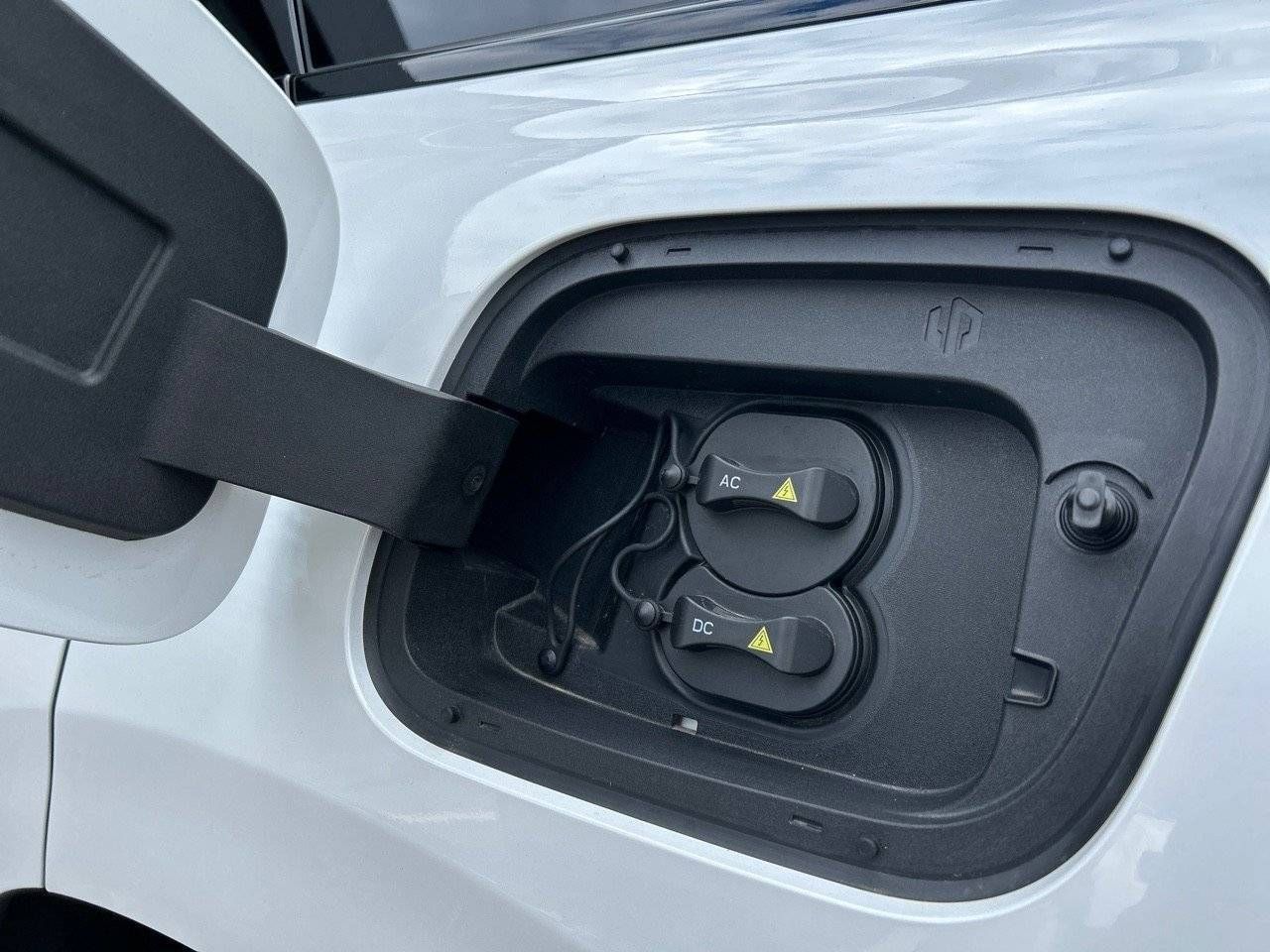 Leapmotor C10  C10 REEV 28.4 kWh  Auto Design - Foto 30