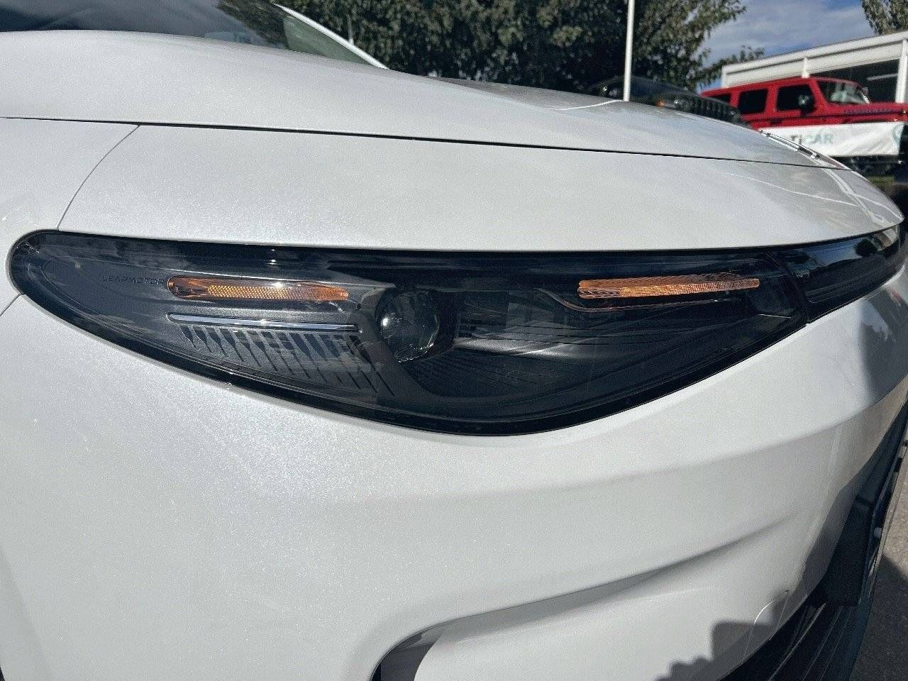 Leapmotor C10  C10 REEV 28.4 kWh  Auto Design - Foto 17