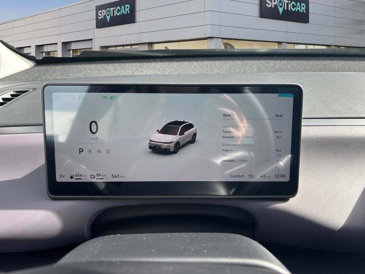Leapmotor C10  C10 REEV 28.4 kWh  Auto Design - Foto 13