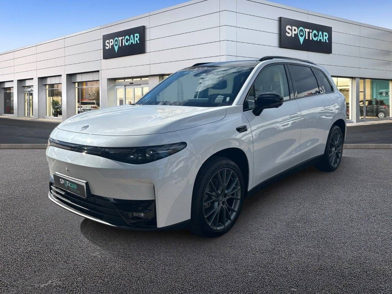 Leapmotor C10  C10 REEV 28.4 kWh  Auto Design - Foto 2
