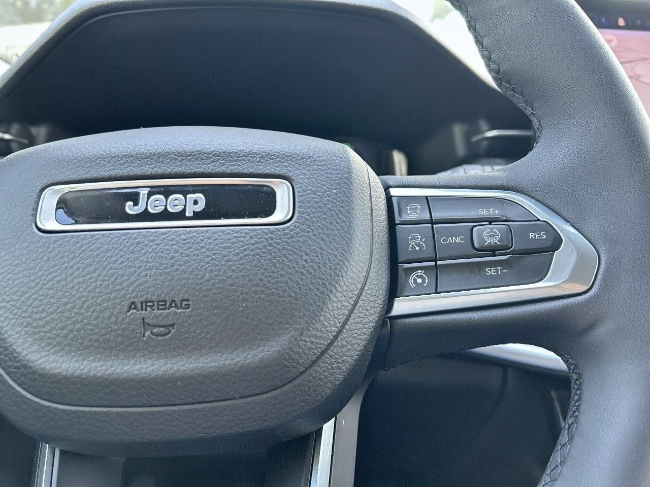 Jeep Compass  4Xe 1.3 PHEV 140kW(190CV)  AT AWD Limited - Foto 18
