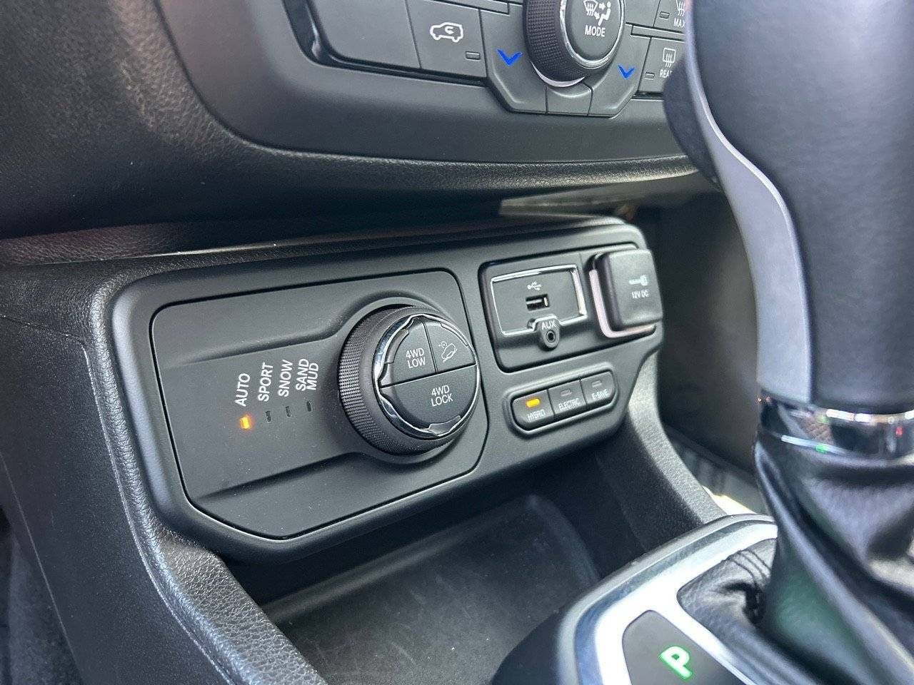 Jeep Renegade  4xe 1.3 PHEV 177 kW(240CV)  AT Upland - Foto 22