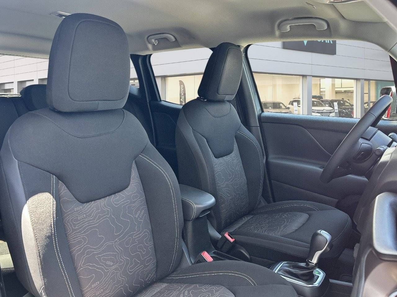 Jeep Renegade  4xe 1.3 PHEV 177 kW(240CV)  AT Upland - Foto 19