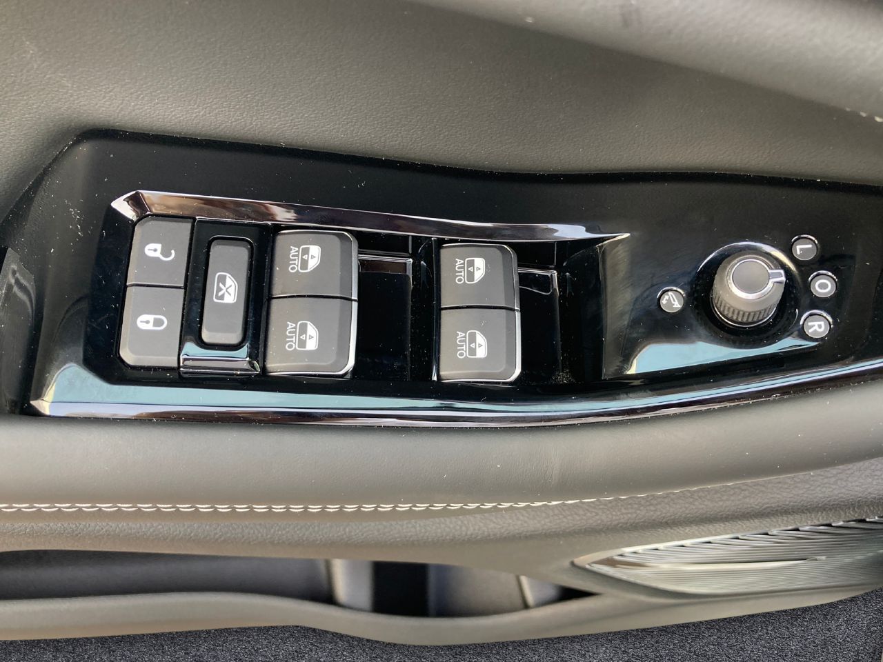 Jeep Grand Cherokee   4xe 2.0 PHEV Overland - Foto 18