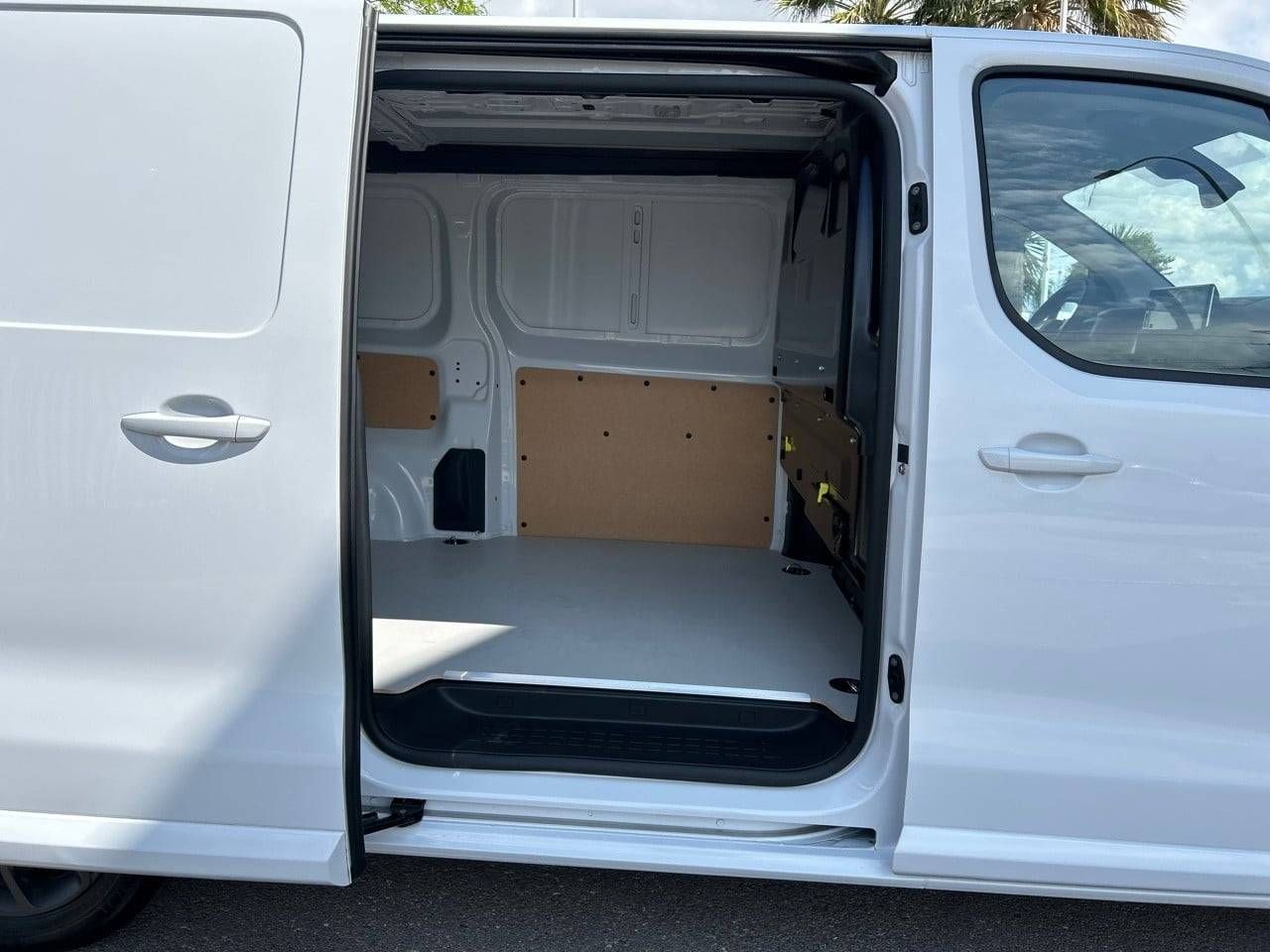 Fiat Scudo  Fur L2 BEV 136 Hp 50 kWh - - Foto 29